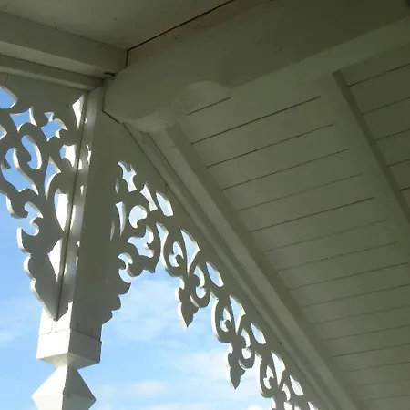 La Maison De Bois Marie Bed & Breakfast